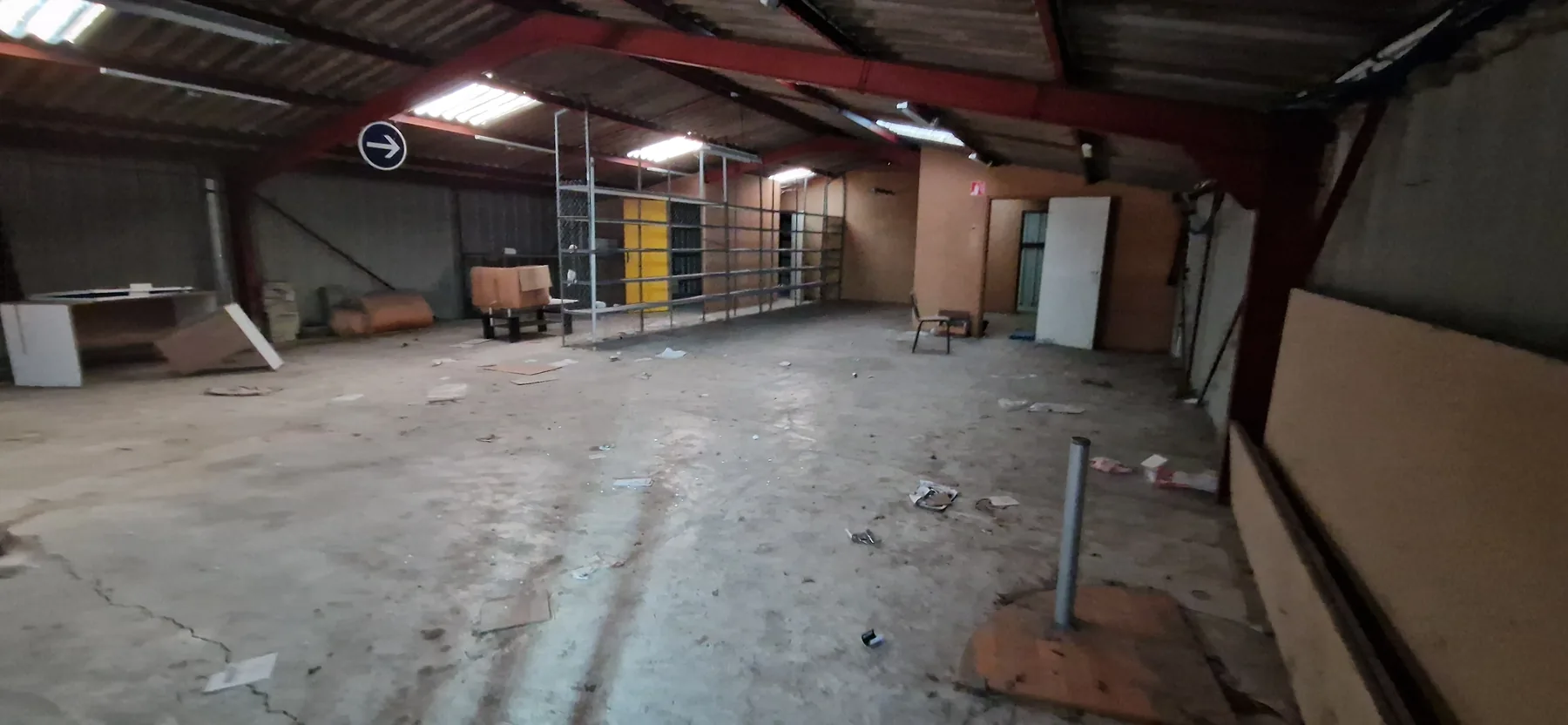 Volume intérieur existant avant travaux de gros œuvre à Brie-Comte-Robert