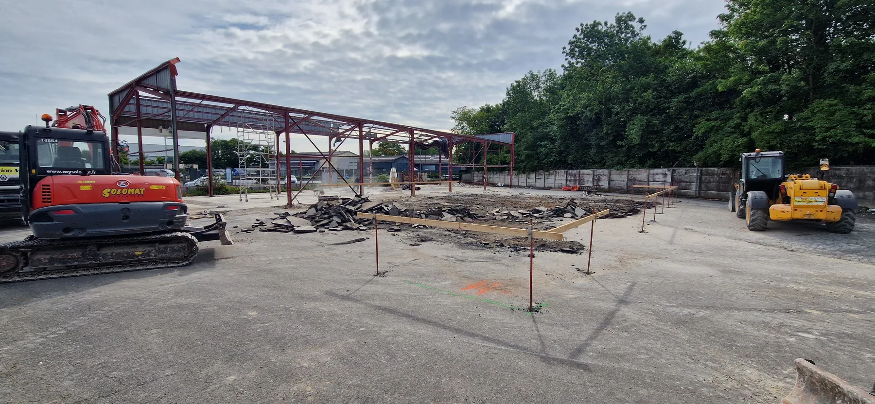 Structure métallique conservée pendant la restructuration du bâtiment