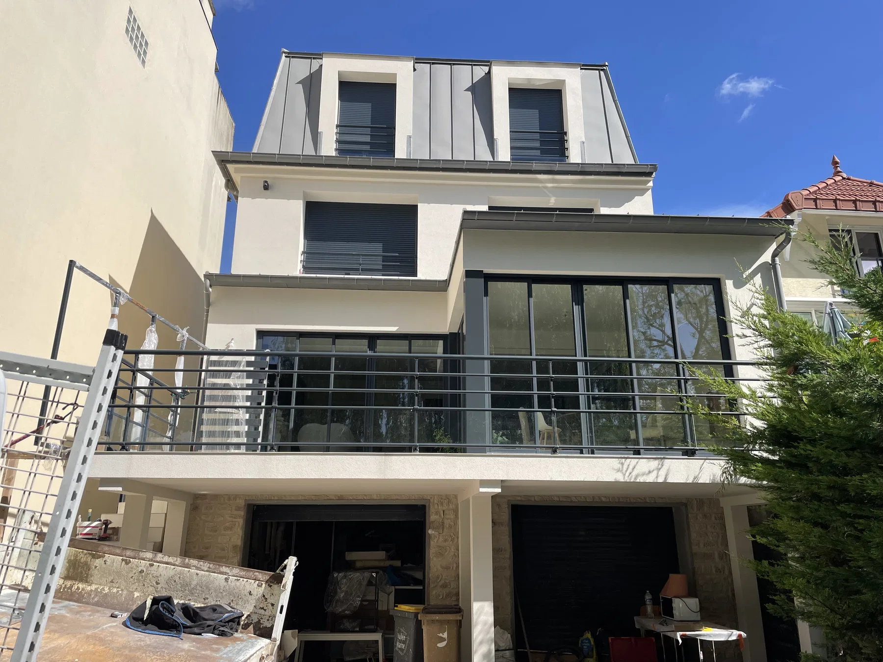 Maison au Perreux-sur-Marne après travaux de surélévation et rénovation
